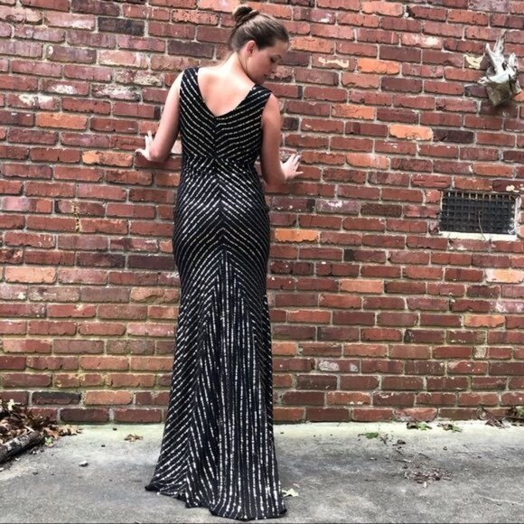 City Goddess London Women's Black Gold Sequin Maxi Dress With V-Neck Sz 6 2575 - Picture 6 of 15